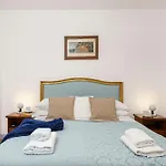 Cartari Deluxe Apartment